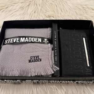 Steve Madden Gray Multi 2 PC Set Solid Scarf and Black Wallet